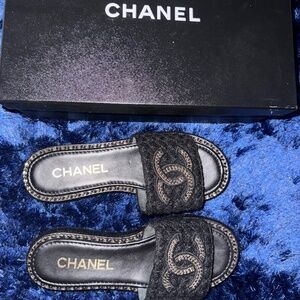 Chanel slides